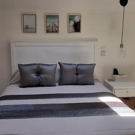 Quarto em Acomodações Particulares Double Bedroom With En-suite Bathroom Albergaria-a-Velha