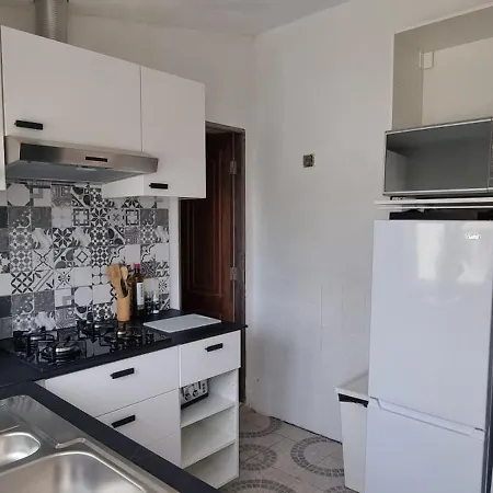 Quarto em Acomodações Particulares Double Bedroom With En-suite Bathroom Albergaria-a-Velha