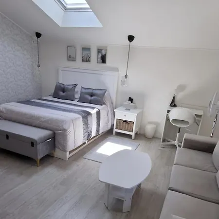 Double Bedroom With En-suite Bathroom Quarto em Acomodações Particulares