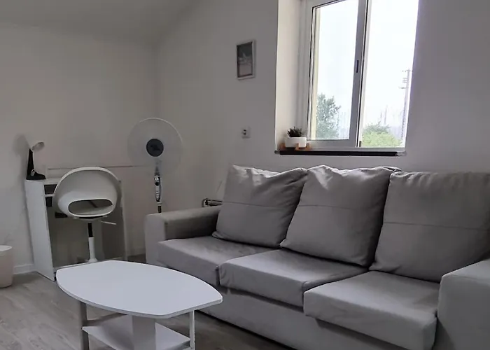 Double Bedroom With En-suite Bathroom Privatunterkunft