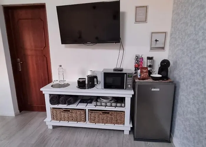 Double Bedroom With En-suite Bathroom