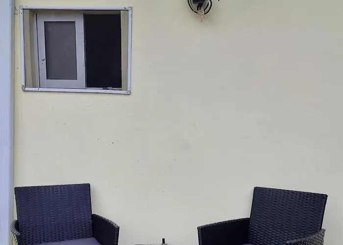 Double Bedroom With En-suite Bathroom Homestay *