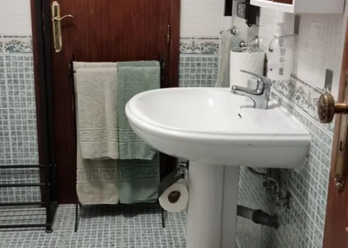 Double Bedroom With En-suite Bathroom * Albergaria-a-Velha